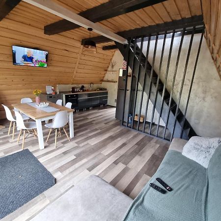 Tana Dell Lupo Villa Colibita Bagian luar foto